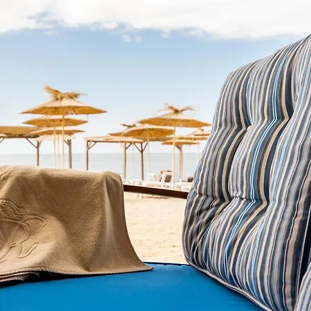 Royal Bay & Aqua Park Hotel