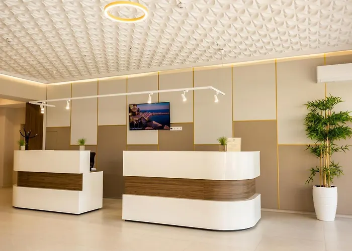 Royal Bay & Aqua Park Hotel