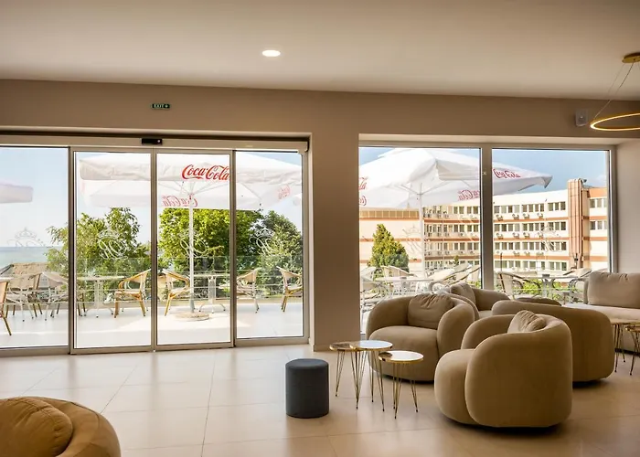 Royal Bay & Aqua Park 4* Balchik