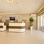 Royal Bay & Aqua Park Hotel