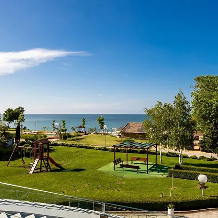 Royal Bay מלון בלצ'יק