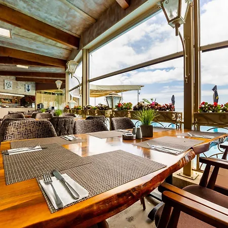 Royal Bay Otel 4*