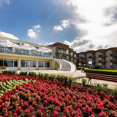 Royal Bay & Aqua Park 4* Baltsjik