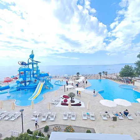 Ξενοδοχείο Royal Bay & Aqua Park