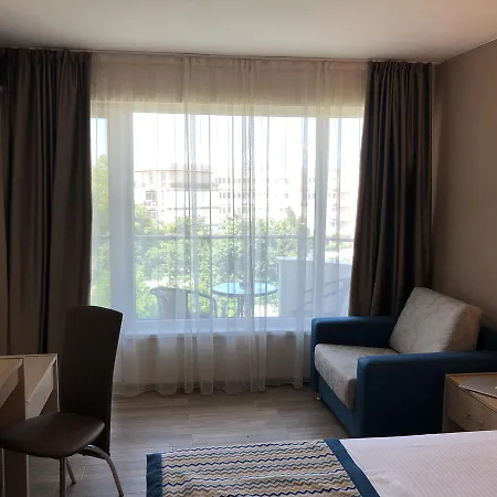 Royal Bay & Aqua Park Hotel