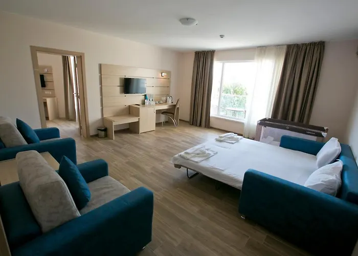 Royal Bay & Aqua Park Hotel